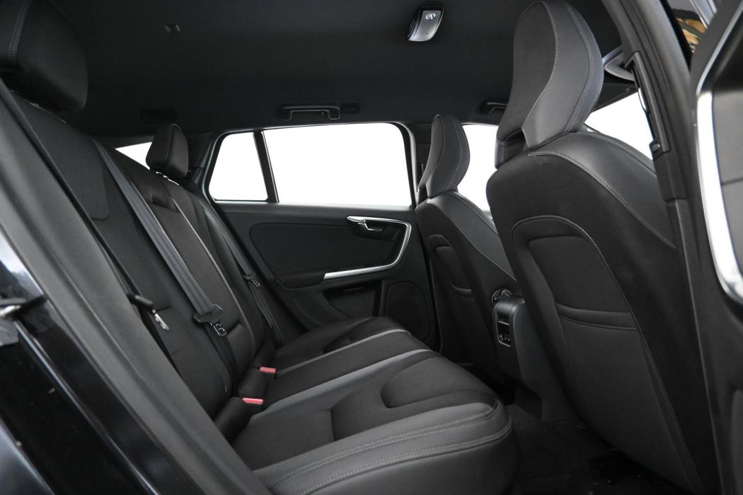 VOLVO V60 2014