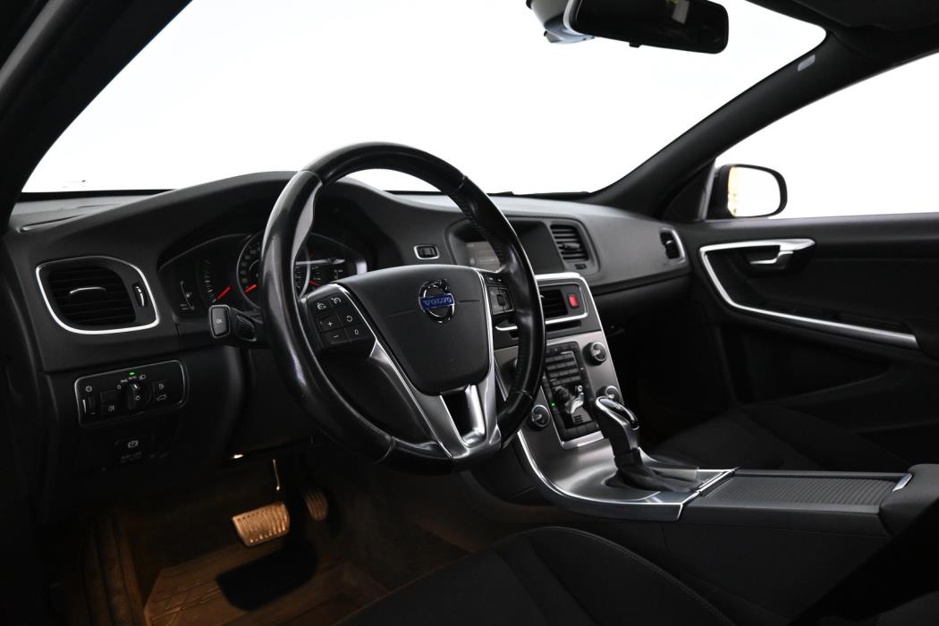 VOLVO V60 2014