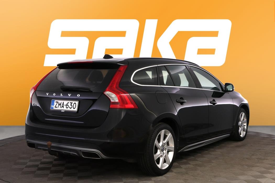 VOLVO V60 2014