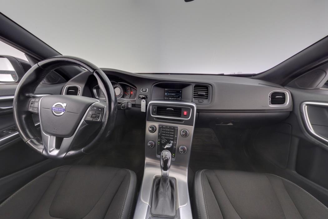 VOLVO V60 2014