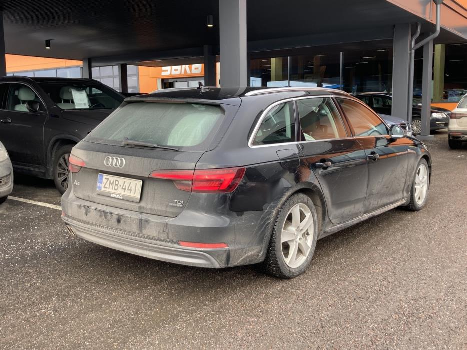 AUDI A4 2018