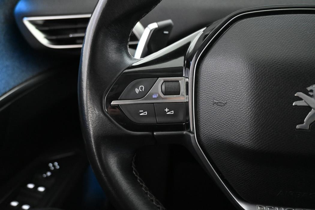 PEUGEOT 3008 2018