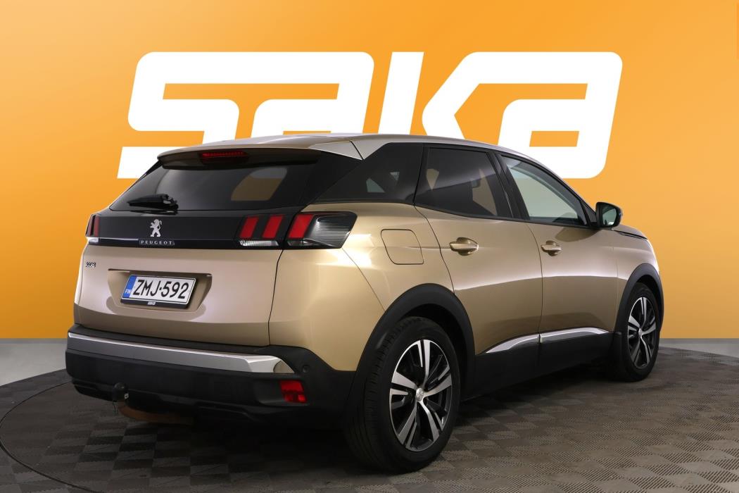 PEUGEOT 3008 2018