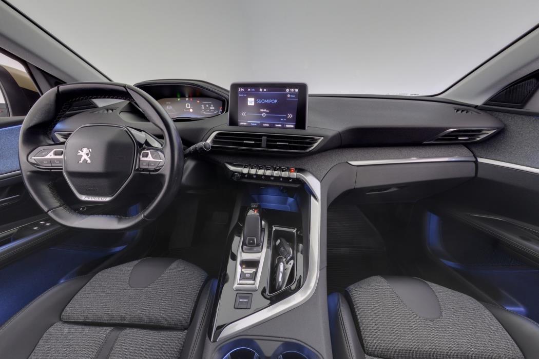 PEUGEOT 3008 2018