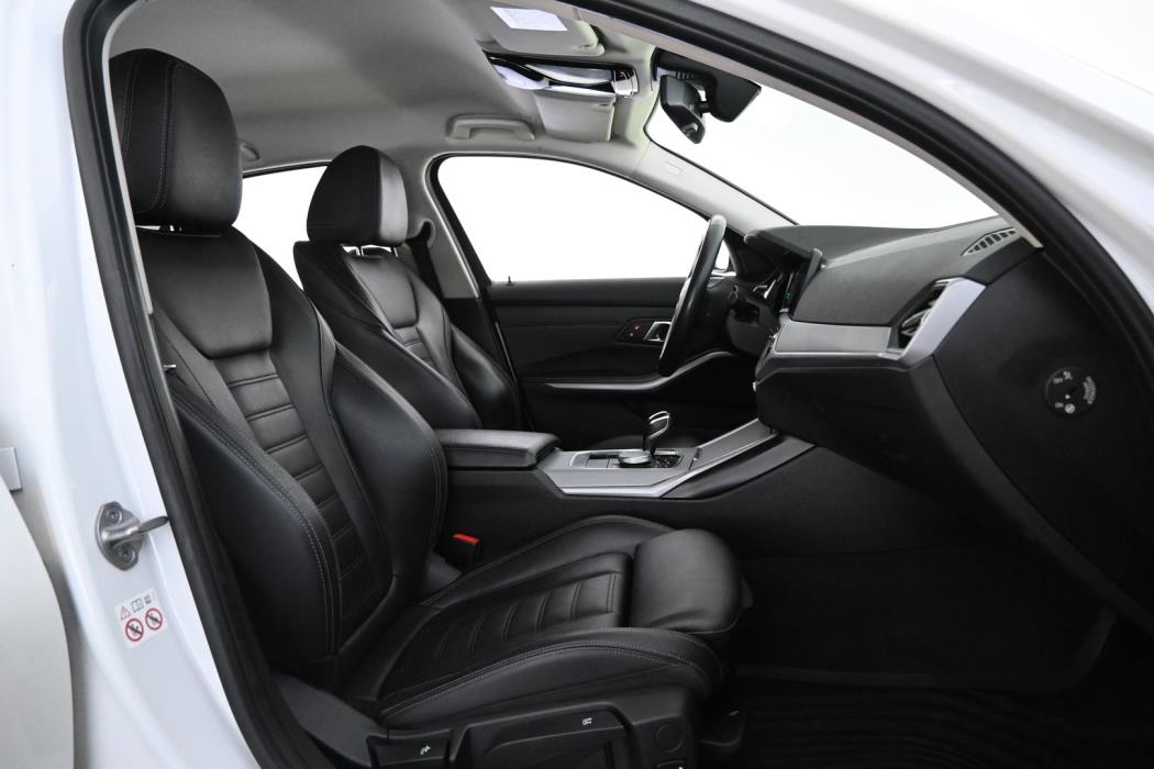 BMW 320 2019