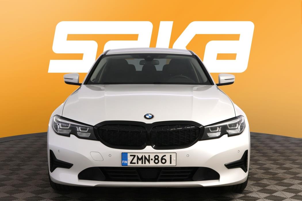 BMW 320 2019