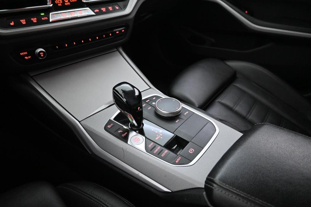 BMW 320 2019