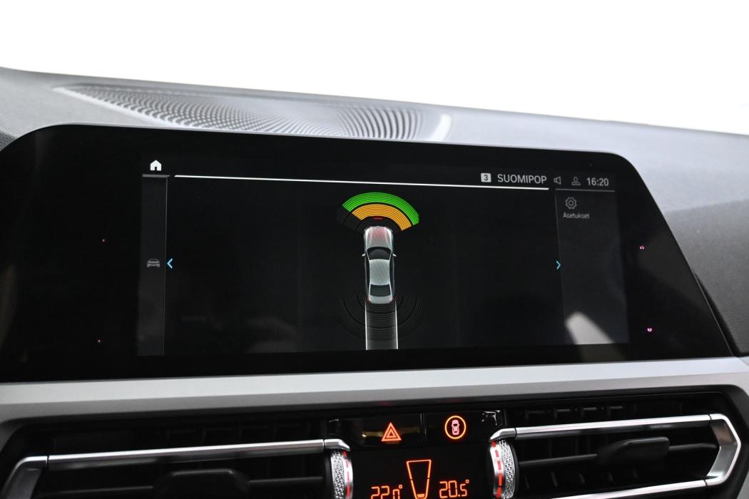 BMW 320 2019