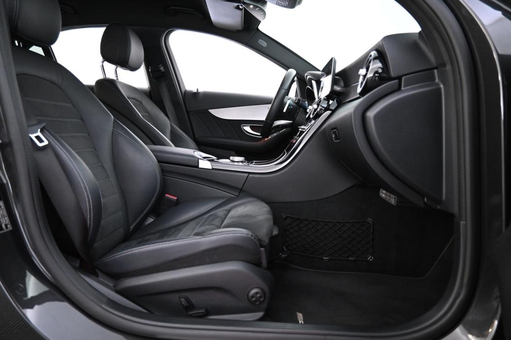 MERCEDES-BENZ C 2020