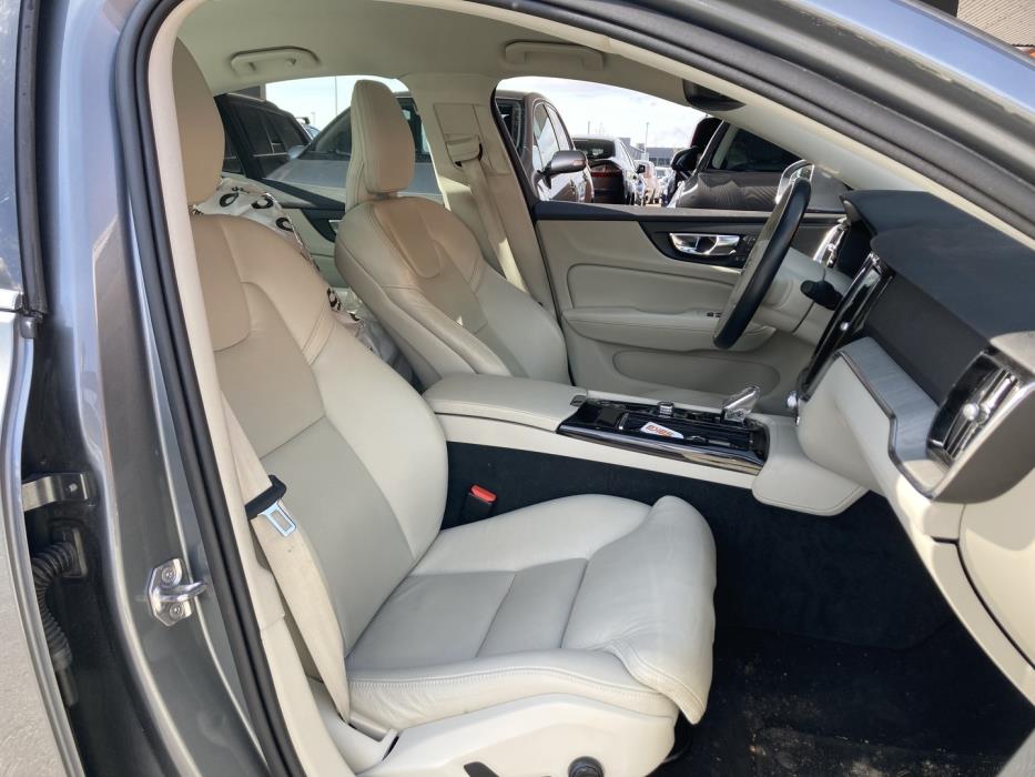 VOLVO S60 2021