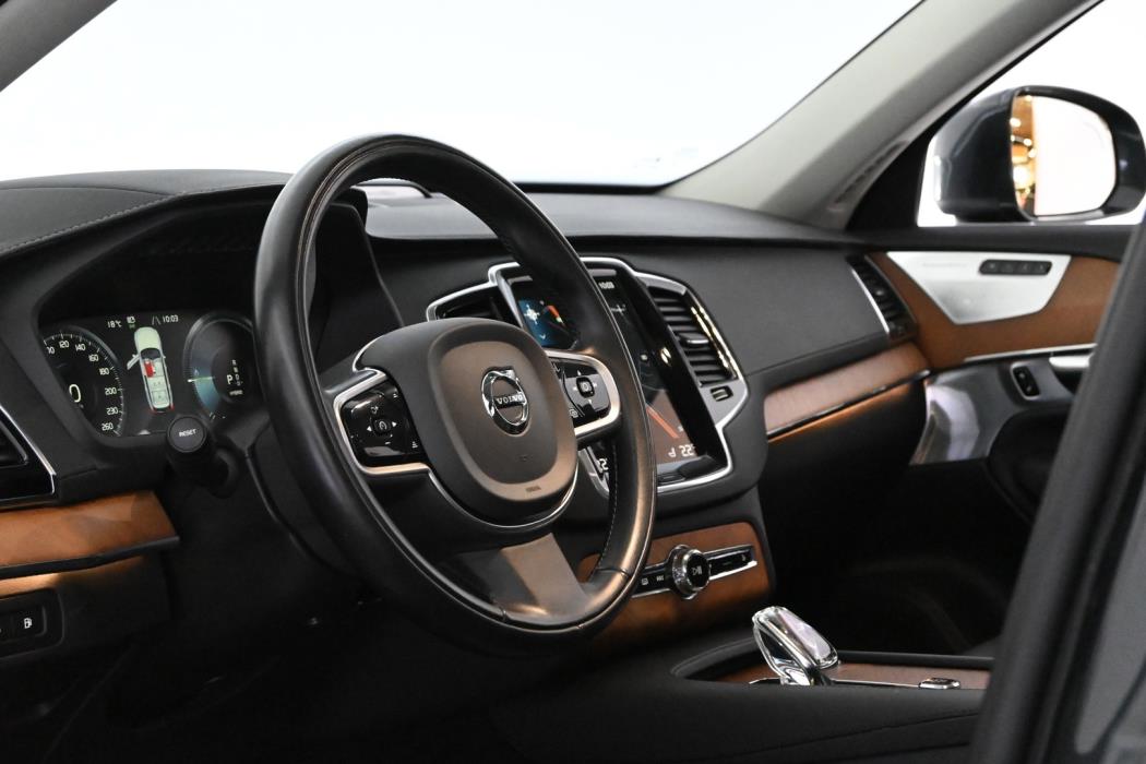 VOLVO XC90 2022