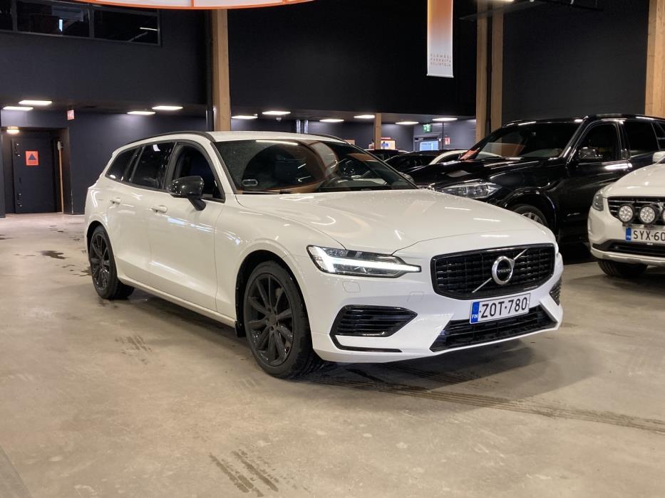 VOLVO V60 2020
