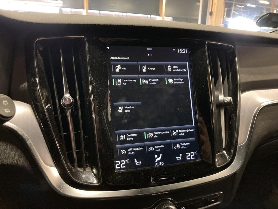 VOLVO V60 2020