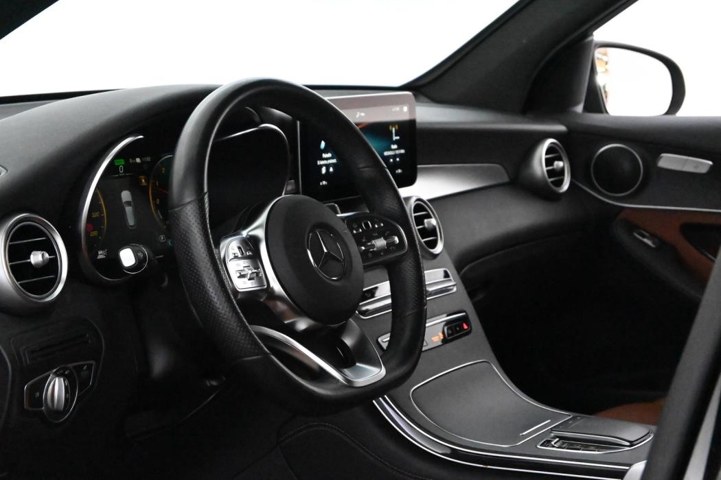 MERCEDES-BENZ GLC 2021