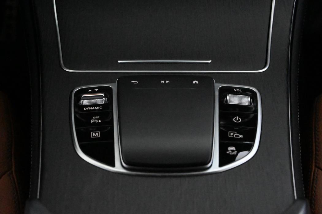 MERCEDES-BENZ GLC 2021
