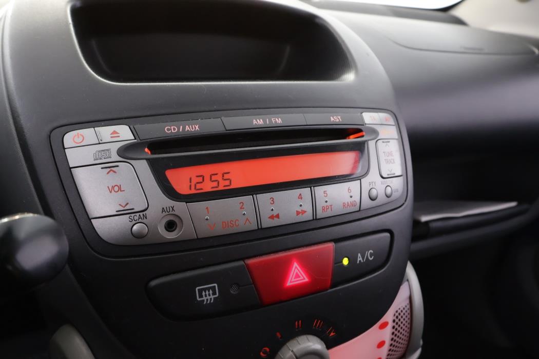 TOYOTA AYGO 2011