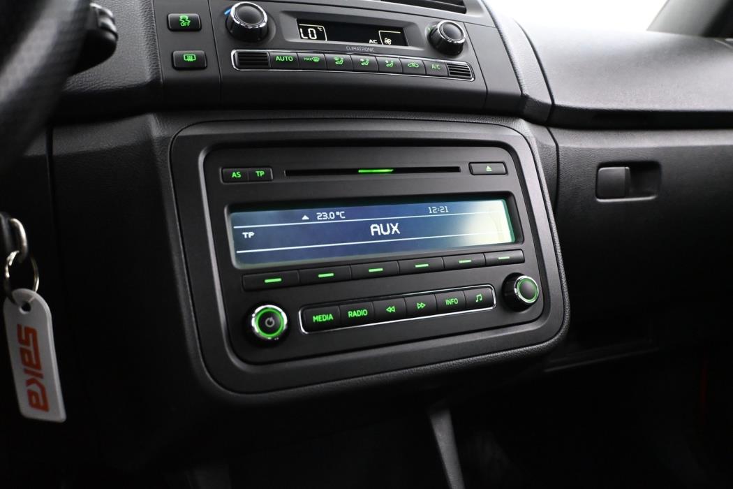 SKODA Fabia 2014