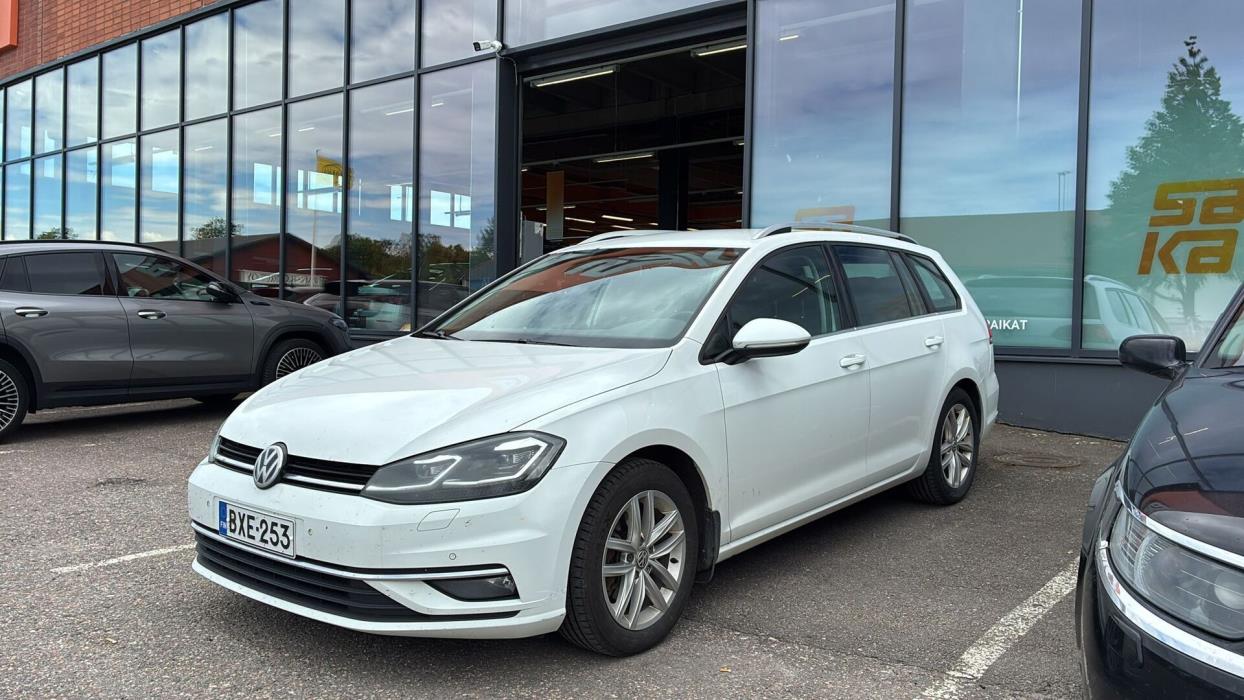 VOLKSWAGEN Golf 2019