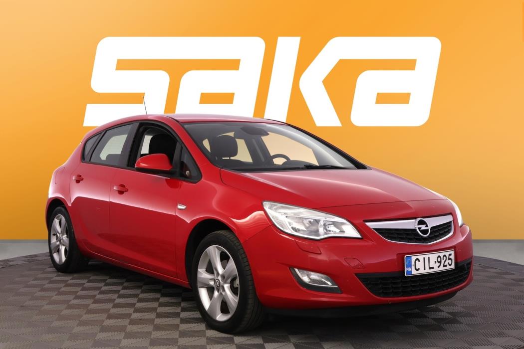 OPEL Astra 2011
