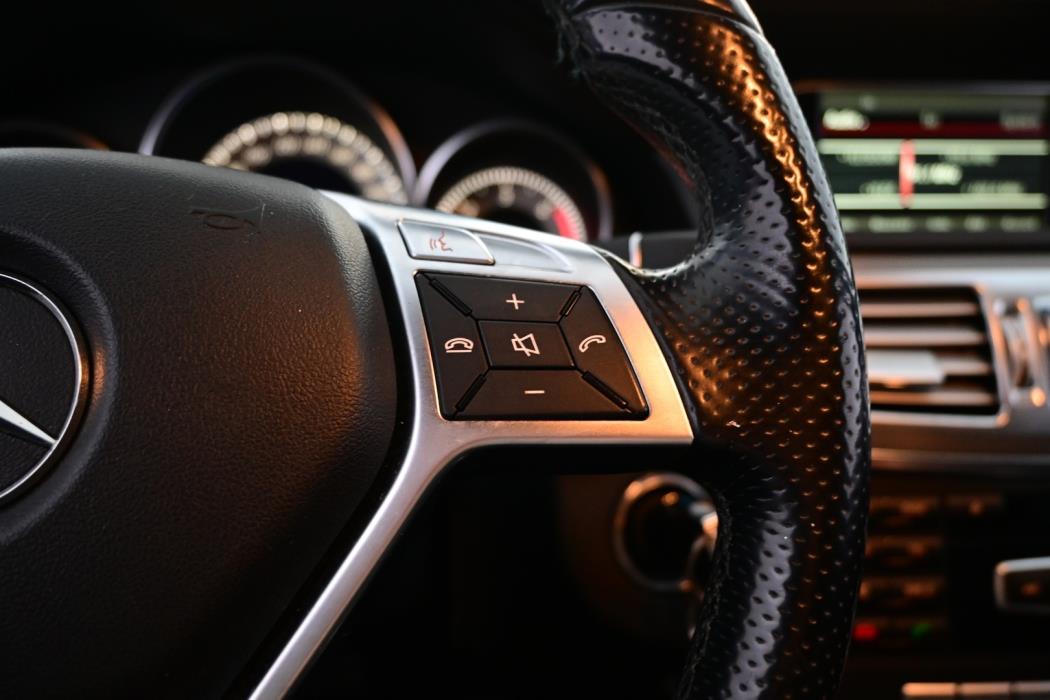 MERCEDES-BENZ E 2013