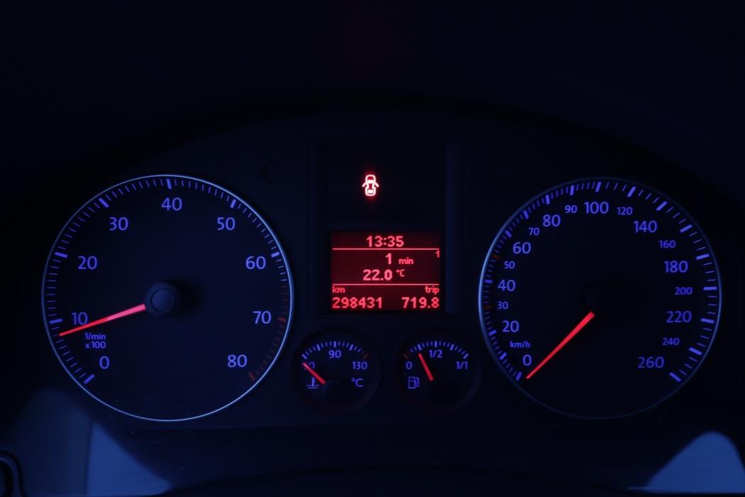 VOLKSWAGEN Golf 2005