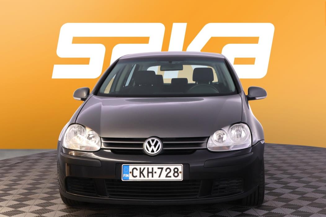 VOLKSWAGEN Golf 2005