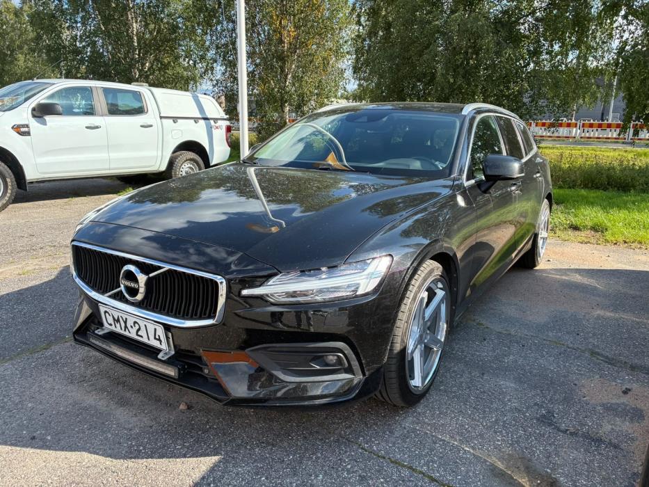 VOLVO V60 2020