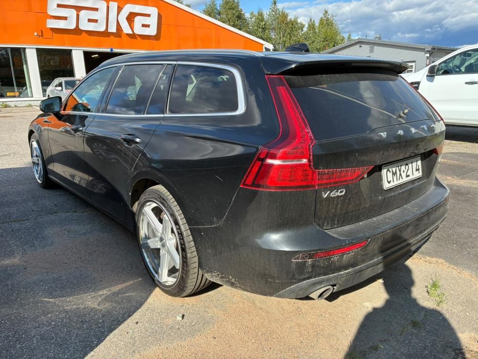 VOLVO V60 2020