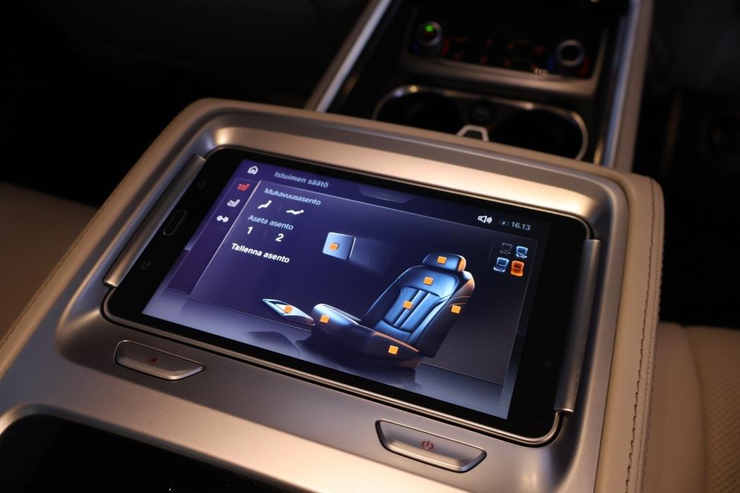 BMW 740 2018