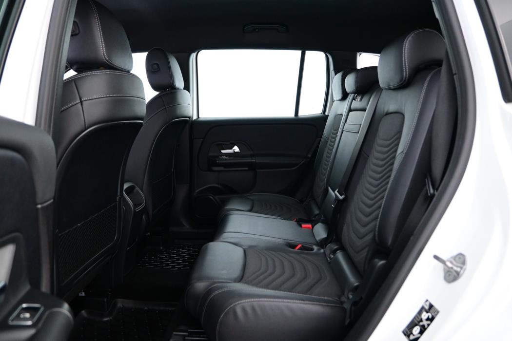 MERCEDES-BENZ GLB 2021