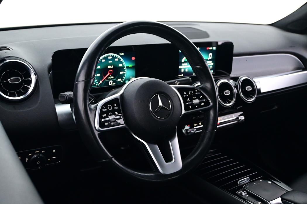 MERCEDES-BENZ GLB 2021