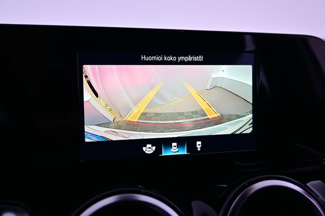 MERCEDES-BENZ GLB 2021