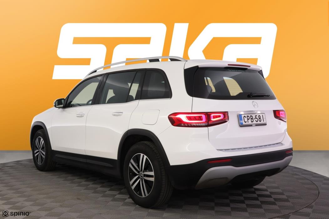 MERCEDES-BENZ GLB 2021