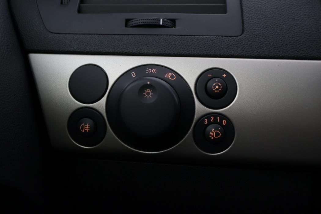 OPEL Astra 2008