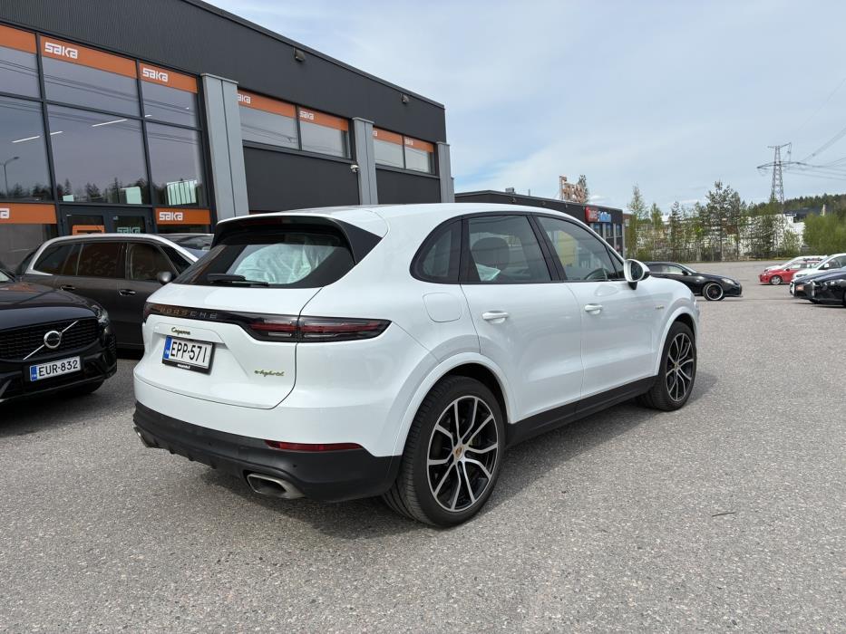 PORSCHE Cayenne 2018