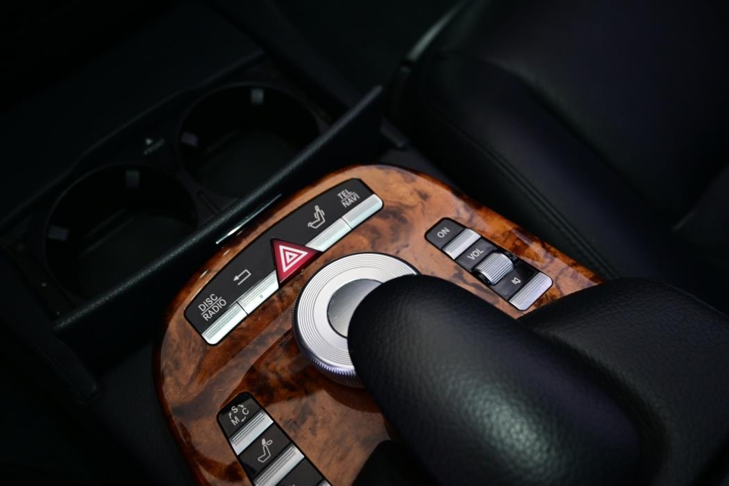 MERCEDES-BENZ S 2005