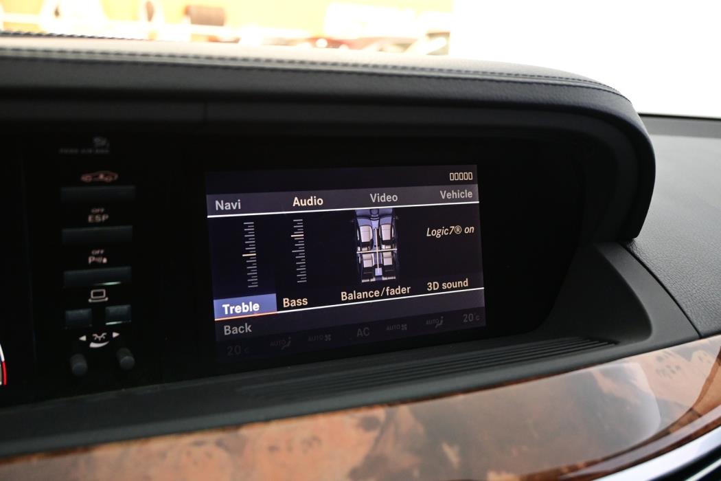 MERCEDES-BENZ S 2005