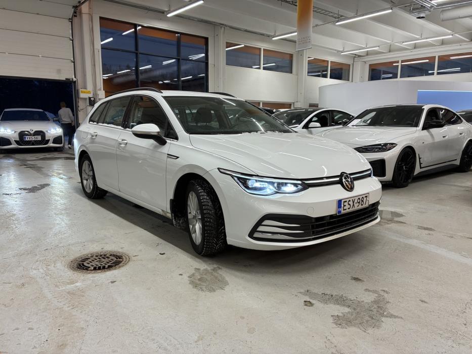 VOLKSWAGEN Golf 2021