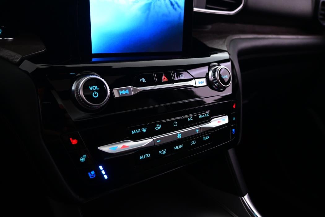 FORD Explorer 2021