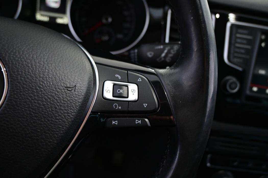 VOLKSWAGEN Golf Sportsvan 2016