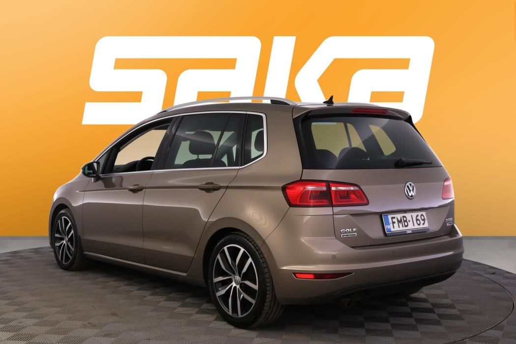 VOLKSWAGEN Golf Sportsvan 2016