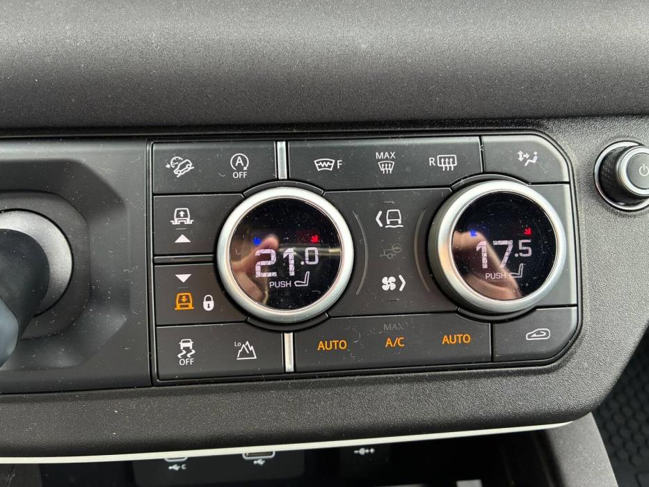 LAND ROVER Defender 2022