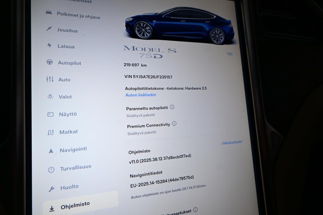 TESLA Model S 2018