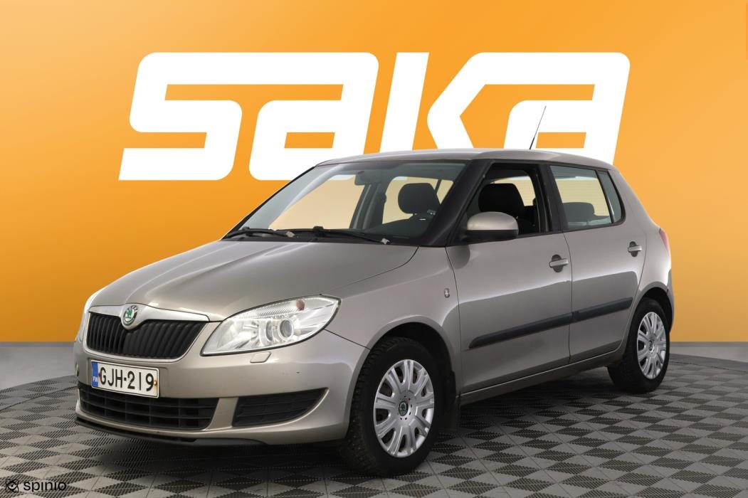 SKODA Fabia 2011