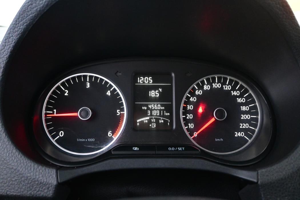 VOLKSWAGEN Amarok 2011