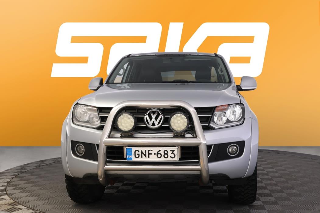 VOLKSWAGEN Amarok 2011