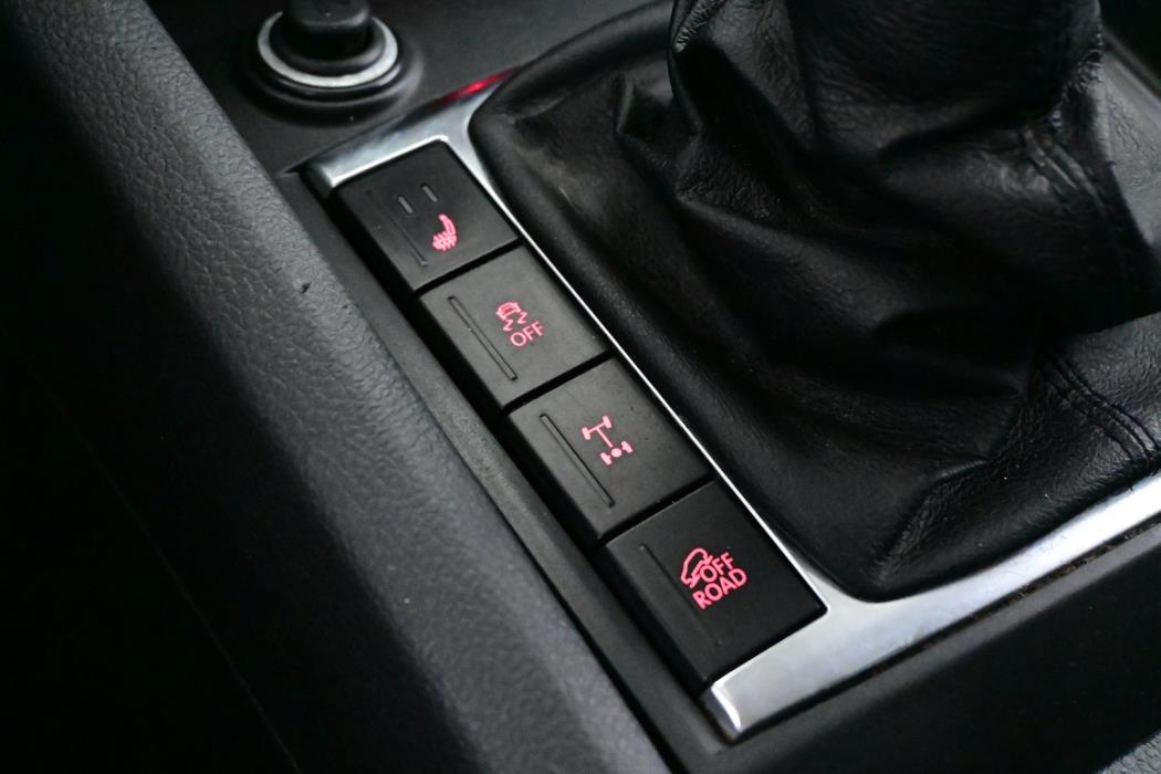 VOLKSWAGEN Amarok 2011