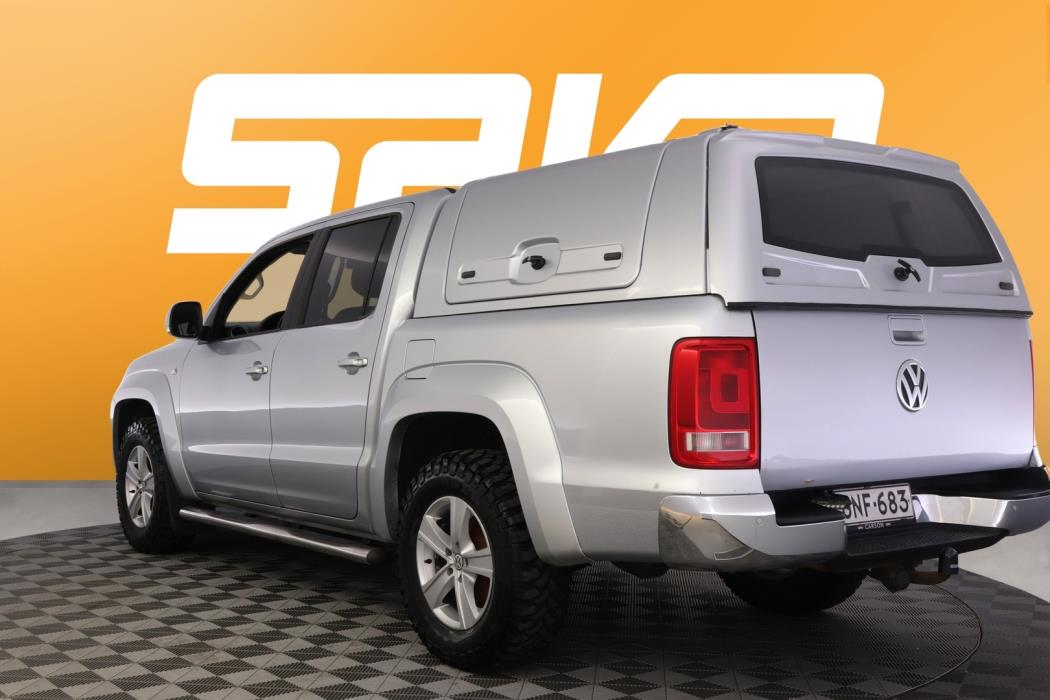 VOLKSWAGEN Amarok 2011