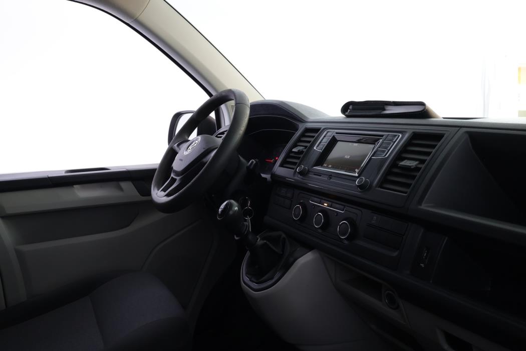 VOLKSWAGEN Transporter 2019