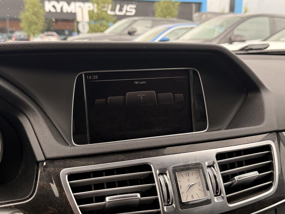 MERCEDES-BENZ E 2015